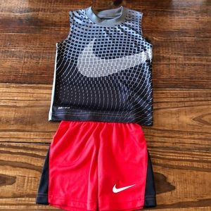 Nike Boys DRI-FIT 2 Piece Set